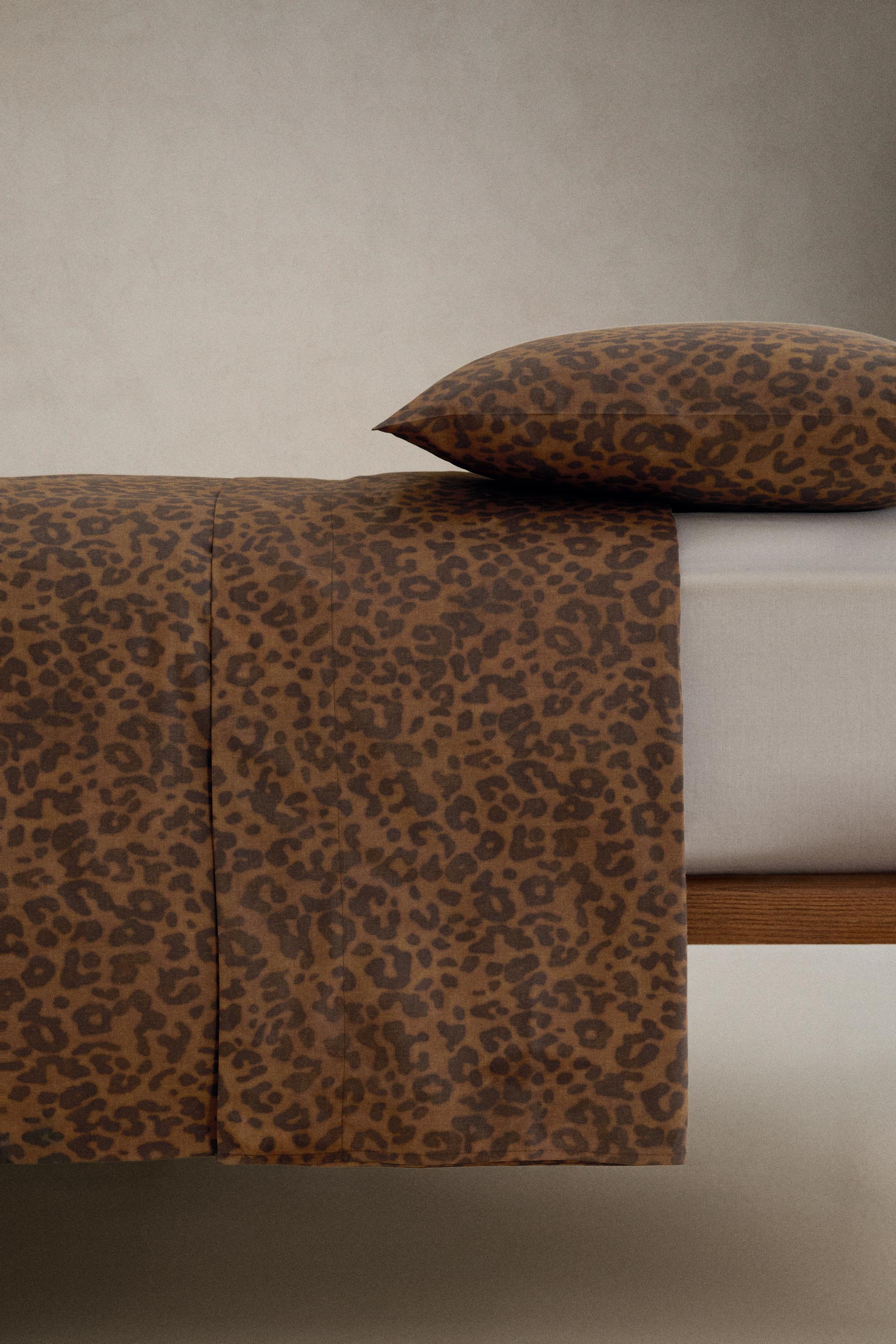 LEOPARD PERCALE FLAT SHEET (200 THREAD COUNT)
